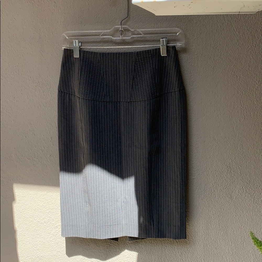 Victoria’s Secret // gray stripe pencil skirt